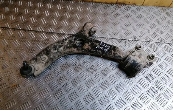 Ford Focus Front lower control arm/wishbone
