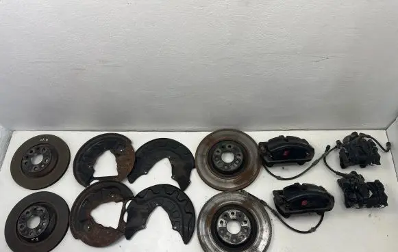 Audi A3 S3 8V Brake discs and calipers set 