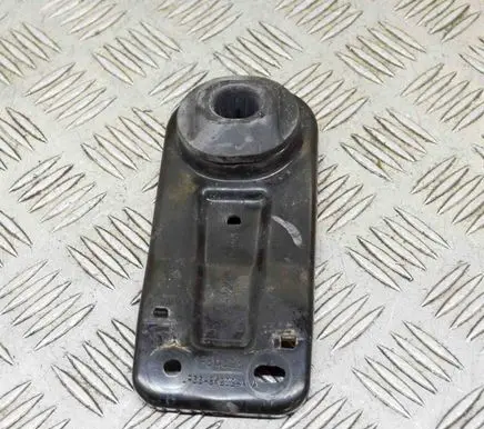Ford Mustang VI Radiator support slam panel bracket JR338K202AA