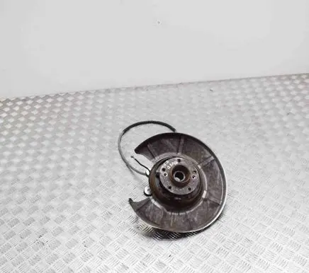 BMW 6 E63 E64 Rear wheel hub