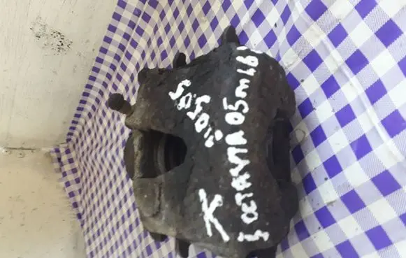 Skoda Octavia Mk1 (1U) Front brake caliper