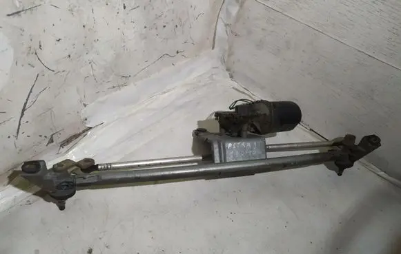 Opel Astra F Front wiper linkage and motor 22084735