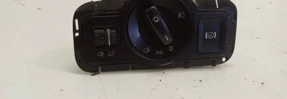 Volkswagen PASSAT B6 Light switch
