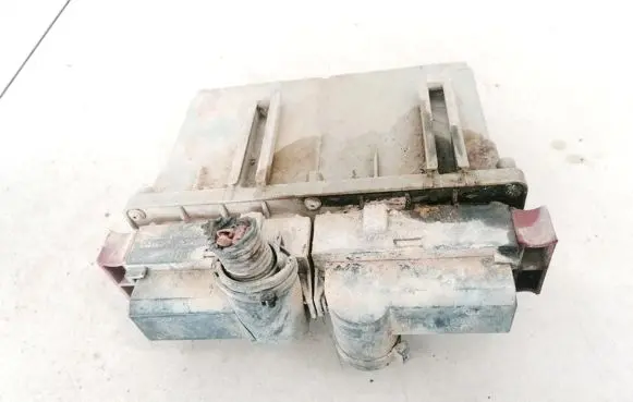 Coolant fan relay