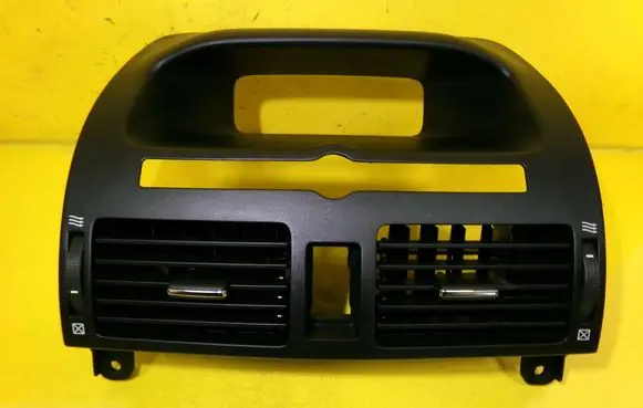 Toyota Avensis T250 Dash center air vent grill 