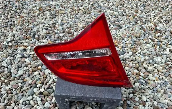 Opel Meriva B Tailgate rear/tail lights 13260838