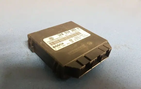 Volkswagen Touran I Parking PDC control unit/module 1K0919283A 0263004065 1039S00479