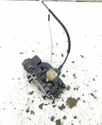Opel Insignia A Front door lock 13503150