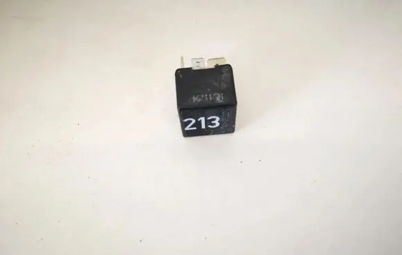 Skoda Octavia Mk1 (1U) Other relay 443951253j