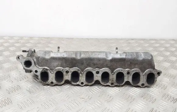Toyota Avensis T250 Intake manifold