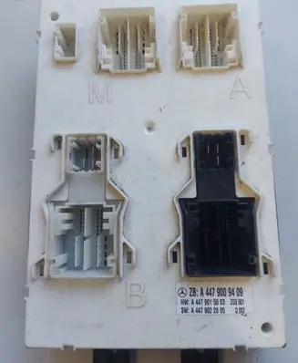 Mercedes-Benz Vito Viano W447 SAM control unit A4479009409
