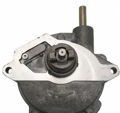 Mercedes-Benz C W203 Vacuum pump A2712300965