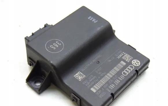Audi Q7 4L Gateway control module 4F0907468R