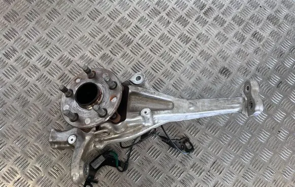 Front wheel hub