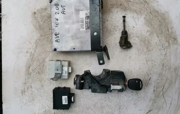 Toyota Avensis T250 Immobilizer control unit/module 