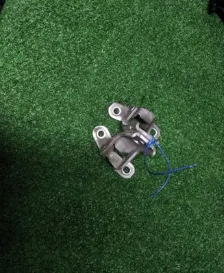 Toyota Corolla E120 E130 Front door hinges set 