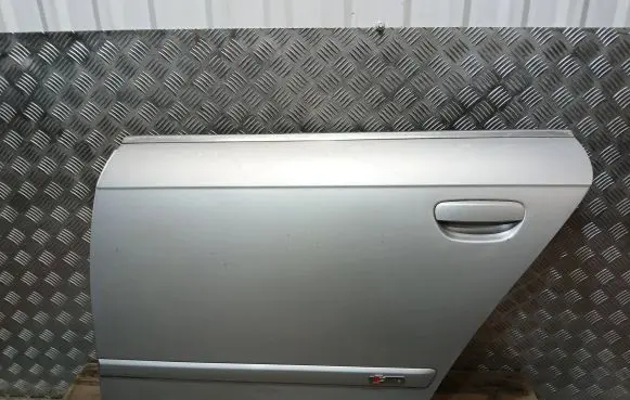 Audi A4 S4 B7 8E 8H Rear door