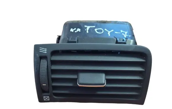 Toyota Avensis T250 Dashboard side air vent grill/cover trim 8518