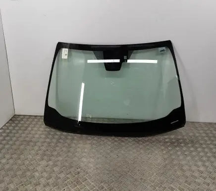 Lexus UX Front windscreen/windshield window 5610176931