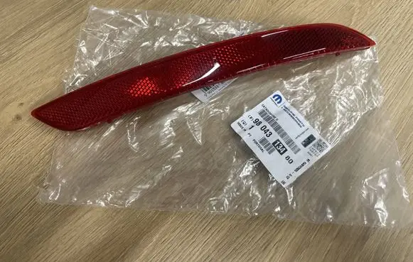 Peugeot 308 Rear tail light reflector 9804313480