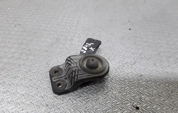 Hyundai Grandeur Radiator mount bracket