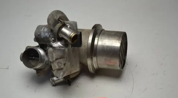 Volkswagen Golf VII EGR valve cooler 04L131512BH