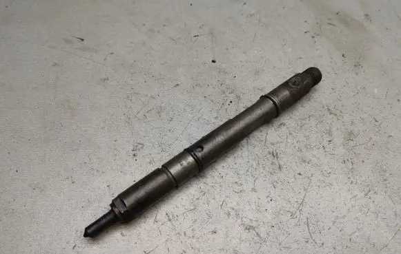 Audi A6 S6 C5 4B Fuel injector 059130201D 0432133805