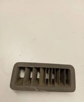 Volkswagen Transporter - Caravelle T4 Dash center air vent grill 701819071