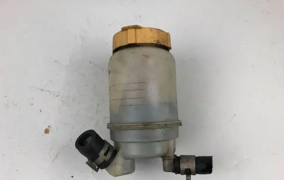 Subaru Forester SG Power steering fluid tank/reservoir