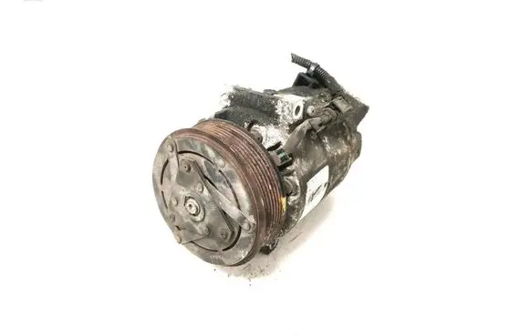 Opel Vivaro Air conditioning (A/C) compressor (pump) 8200848916B