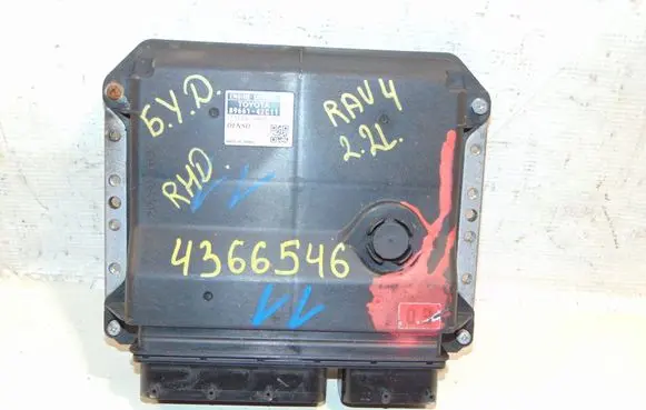 Toyota RAV 4 (XA30) Engine control unit/module 8966142C11 1758009460 8966142C12