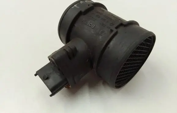 Hyundai Trajet Mass air flow meter 0281002447