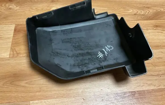 Volvo V70 Air filter box cover 30680265 8087082