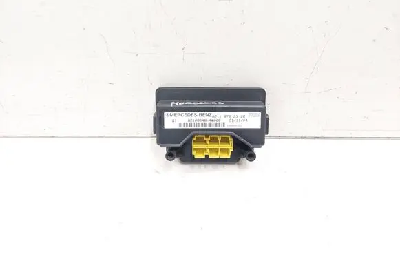 Mercedes-Benz R W251 Seat pressure sensor A2118702326 821080464 8210804640