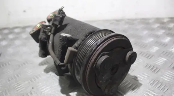 Ford Focus Air conditioning (A/C) compressor (pump)
