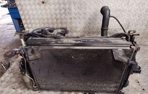 Volvo V70 Radiator set