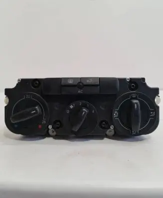 Audi A4 S4 B6 8E 8H Climate control unit