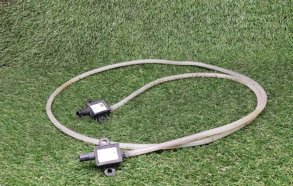 Mercedes-Benz E W212 Airbag deployment crash/impact sensor A2129056501 5WK44804