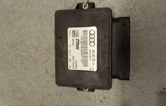Audi A4 S4 B8 8K Hand brake control module 8K0907801H A2C53369554