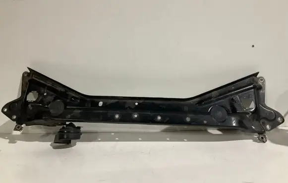 Mercedes-Benz CLS C219 Top upper radiator support slam panel