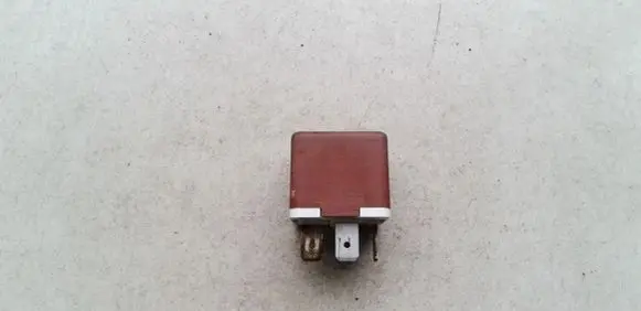 Renault Laguna I Other relay 7700810929