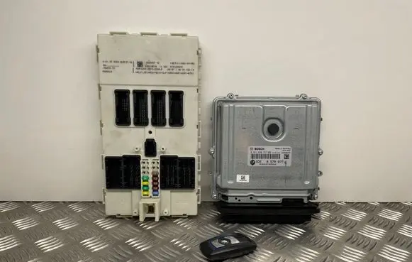 BMW 1 F20 F21 Engine ECU kit and lock set 8578077 0281030757 9325657
