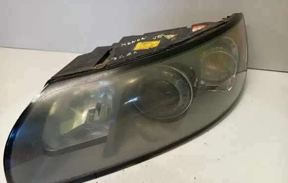 Volvo V50 Headlight/headlamp 30698889
