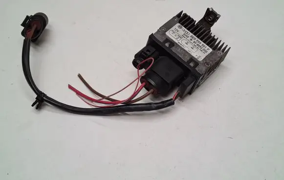 Audi A4 S4 B7 8E 8H Coolant fan relay 8E0959501P 898092000