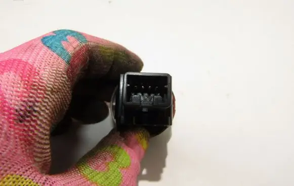 Nissan Juke I F15 Hazard light switch