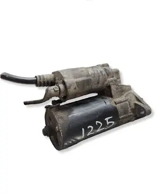 Skoda Octavia Mk2 (1Z) Starter motor 02E911023