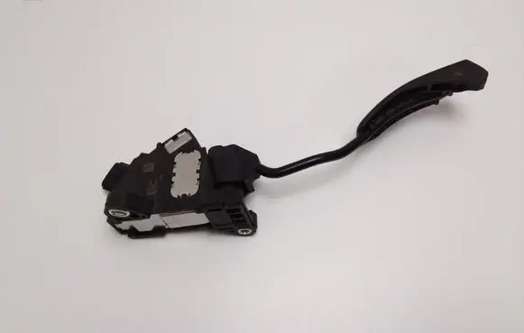 Toyota Verso-S Accelerator throttle pedal 7811002071