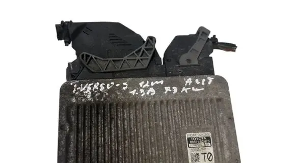Toyota Verso Engine control unit/module 8966152N70 2120005930