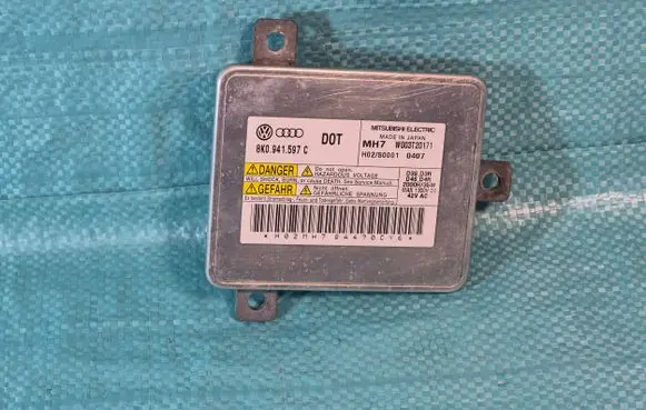 Headlight ballast module Xenon