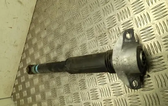 Toyota Prius (XV60) Rear shock absorber/damper 4853047570